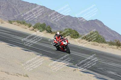 media/Dec-04-2025-Racers Edge (Thu) [[5ebc9f124d]]/3-B Group/7-Session 4 (Turn 10 Inside)/